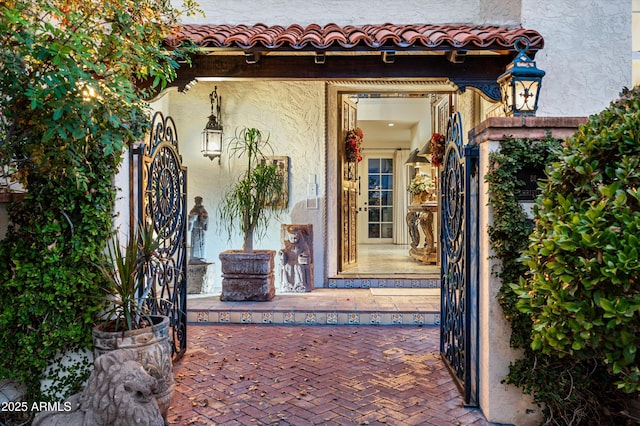 4316 N 40th St, Phoenix, AZ 85018 - entrance to property with stucco siding