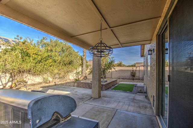 4714 E Paso Trl, Phoenix, AZ 85050 - view of patio / terrace with area for grilling and a fenced backyard