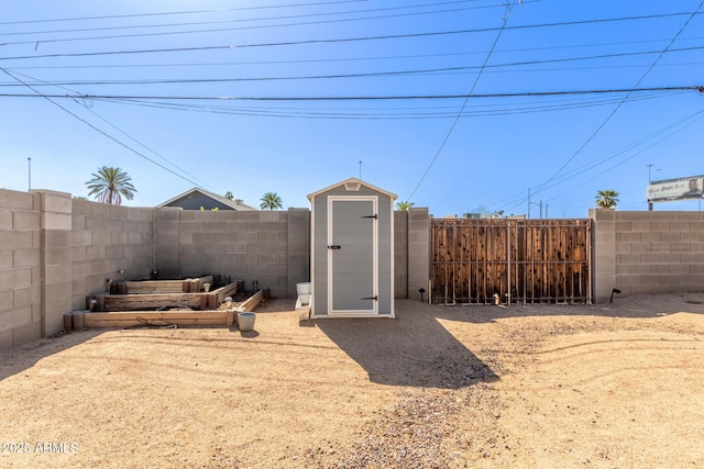 exterior space featuring a fenced backyard