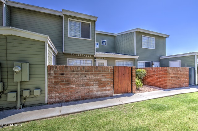 2301 E University Dr Unit 488, Mesa, AZ 85213 - view of front of house featuring a gate
