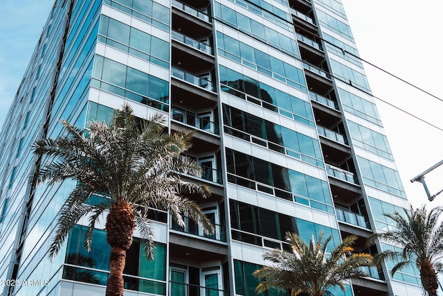 1 E Lexington Ave Unit 1209, Phoenix, AZ 85012 - view of apartment building / complex