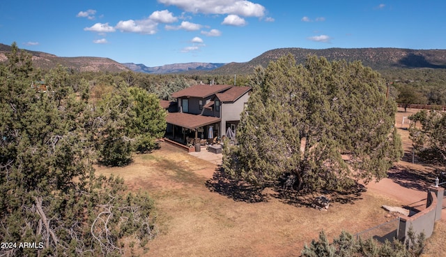 bird's eye view with a mountain view