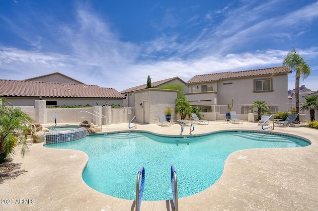 9750 N Monterey Dr Unit 71, Fountain Hills, AZ 85268 - view of swimming pool with a patio and a pool with connected hot tub