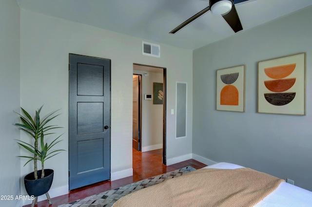 bedroom featuring ceiling fan