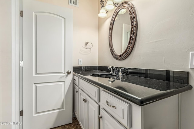 2807 N 8th Ave, Phoenix, AZ 85007 - bathroom featuring vanity