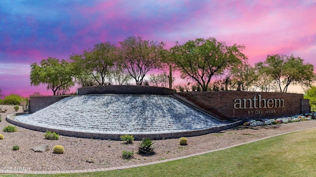 view of community / neighborhood sign