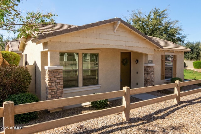 view of front of property