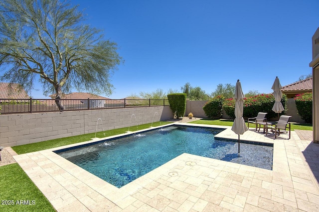 18515 N 97th Way, Scottsdale, AZ 85255 - view of swimming pool featuring a patio and a fenced backyard