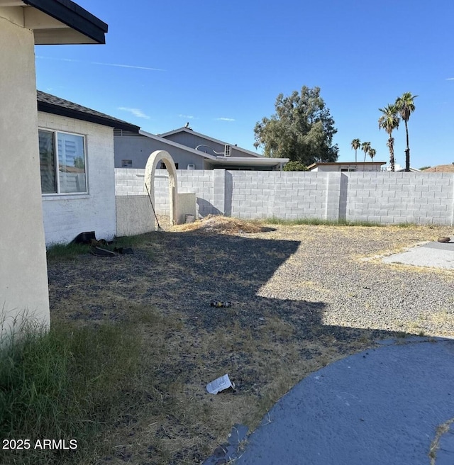 18828 N 17th Dr, Phoenix, AZ 85027 - view of yard featuring fence