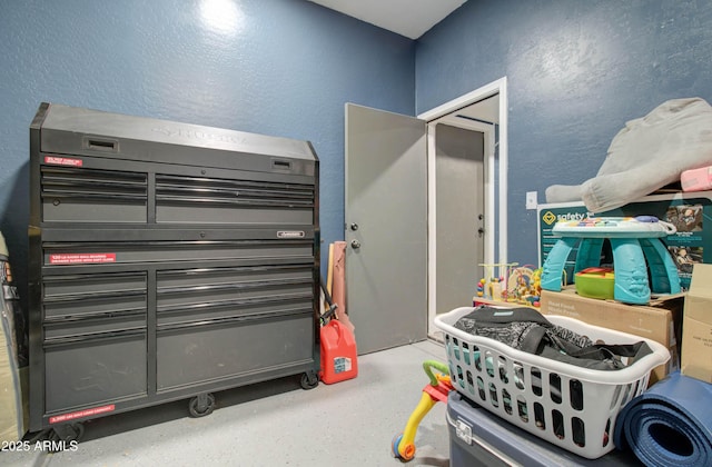 10402 E Javelina Ave, Mesa, AZ 85209 - misc room featuring a textured wall