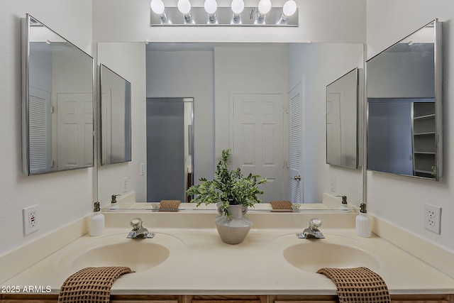 205 N 74th St Unit 261, Mesa, AZ 85207 - bathroom with double vanity