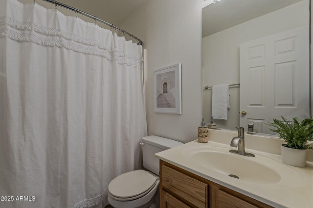 205 N 74th St Unit 261, Mesa, AZ 85207 - bathroom featuring vanity and curtained shower
