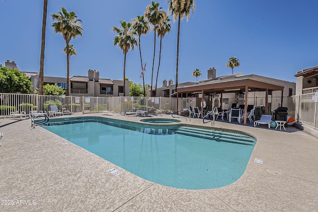 205 N 74th St Unit 261, Mesa, AZ 85207 - community pool with a hot tub and a patio