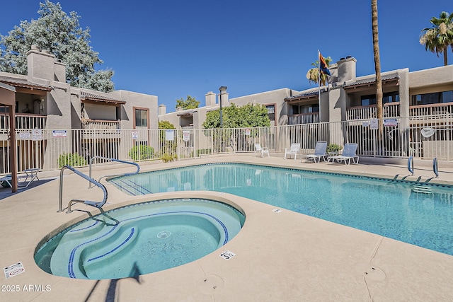 205 N 74th St Unit 261, Mesa, AZ 85207 - community pool featuring a community hot tub and a patio area