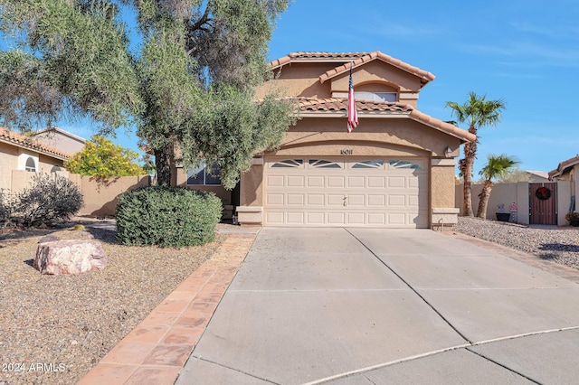 view of front facade featuring a garage