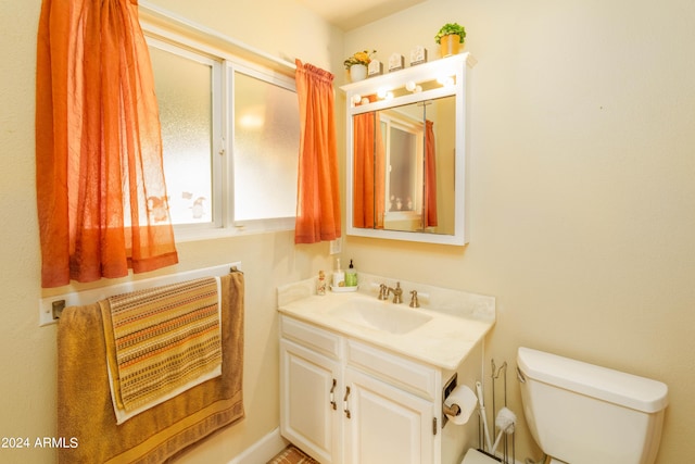 5119 W Onyx Ave, Glendale, AZ 85302 - bathroom with toilet and vanity