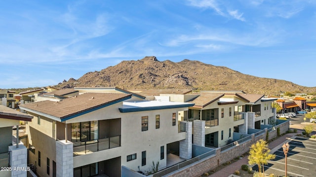 property view of mountains with a residential view