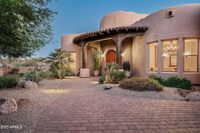 7025 E Ashler Hills Dr, Scottsdale, AZ 85266 - view of front of property with stucco siding