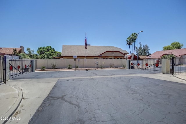 10244 N 65th Ln, Glendale, AZ 85302 - view of yard with a gate and fence