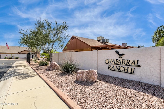 10244 N 65th Ln, Glendale, AZ 85302 - community / neighborhood sign featuring fence