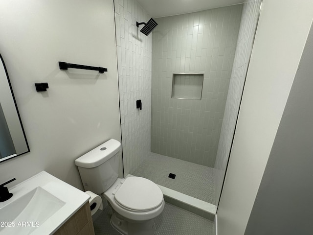1930 W Missouri Ave, Phoenix, AZ 85015 - full bathroom with a tile shower, vanity, and tile patterned floors