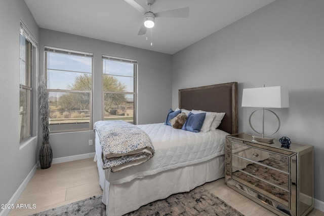 bedroom with ceiling fan