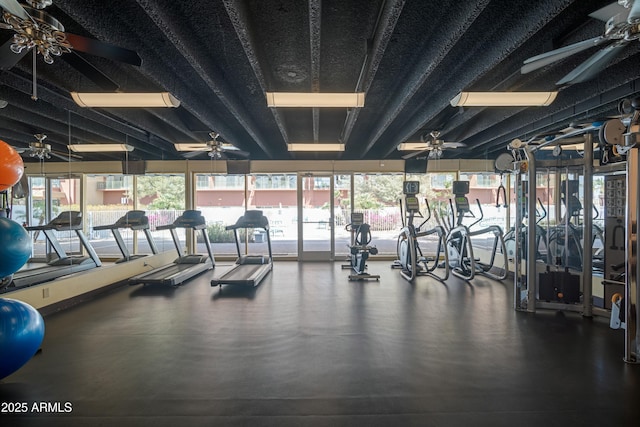 exercise room featuring ceiling fan