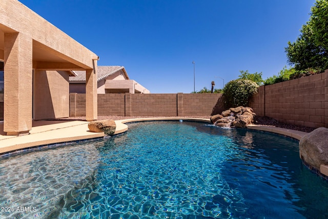 9511 E Kiva Ave, Mesa, AZ 85209 - view of swimming pool with a fenced backyard