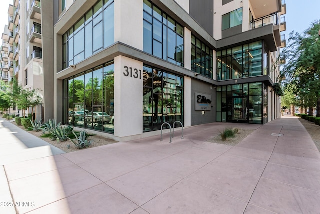 3131 N Central Ave Unit 7004, Phoenix, AZ 85012 - view of building exterior