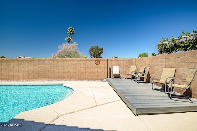 15558 N Ulrich Way, Surprise, AZ 85374 - view of swimming pool featuring a patio and fence