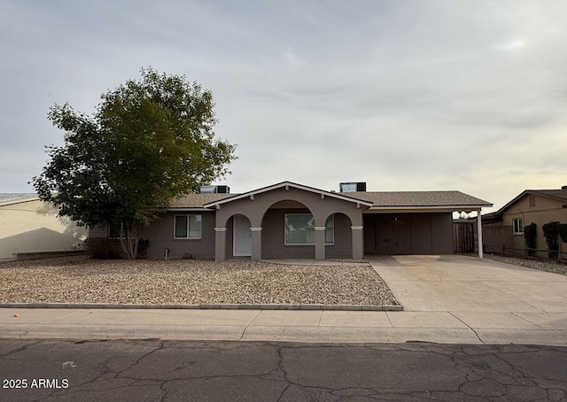 view of front of house featuring a carport