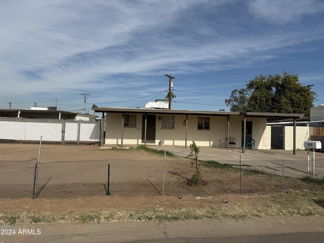 view of front of house