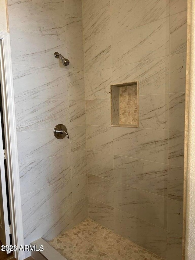 15225 N 100th St Unit 1220, Scottsdale, AZ 85260 - full bathroom with a tile shower