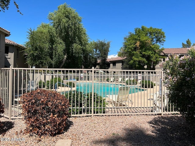 15225 N 100th St Unit 1220, Scottsdale, AZ 85260 - community pool with fence