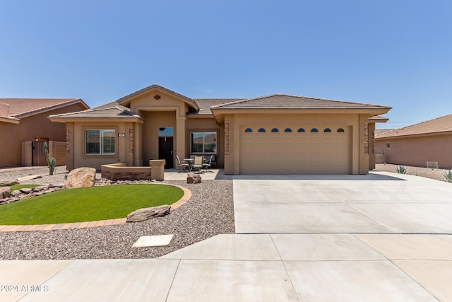 view of front facade with a garage