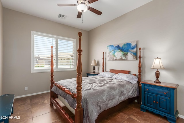 bedroom with ceiling fan