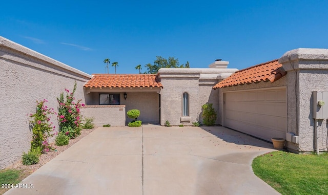 view of front of house featuring a garage