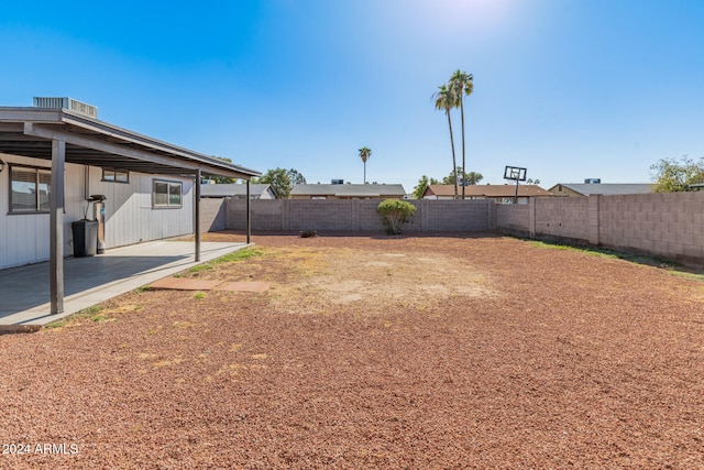 view of yard with a patio