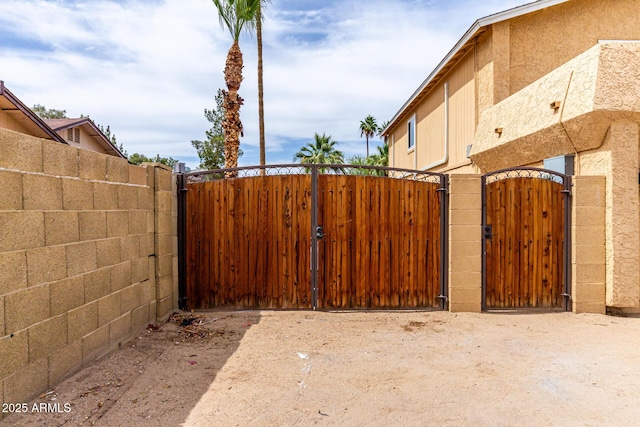 3358 W Sandra Ter, Phoenix, AZ 85053 - view of gate