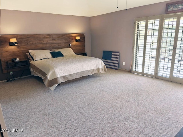 bedroom with carpet flooring