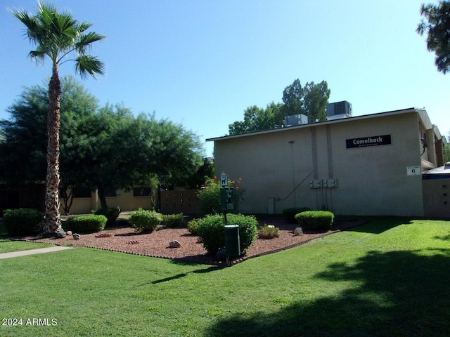 view of yard featuring cooling unit