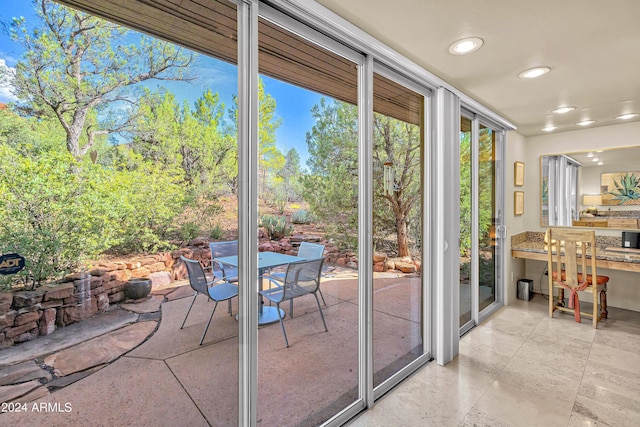 entryway with recessed lighting