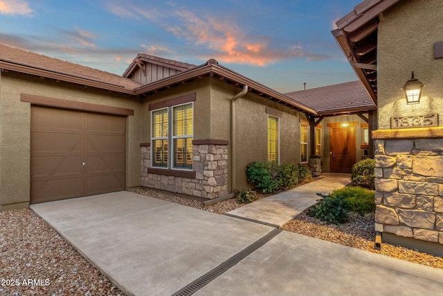 view of front of property featuring a garage