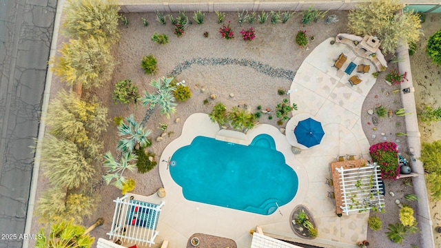 3733 E Kachina Dr, Phoenix, AZ 85044 - bird's eye view of a pool area