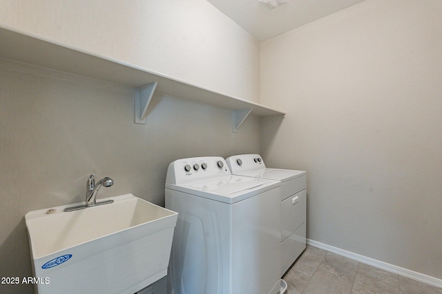 613 W Winchester Dr, Chandler, AZ 85286 - laundry area featuring separate washer and dryer and baseboards