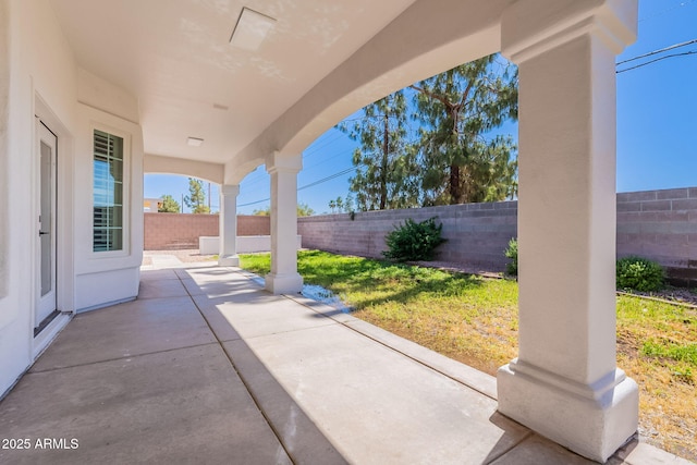 1062 N Robin Ln, Mesa, AZ 85213 - fenced backyard featuring a patio area