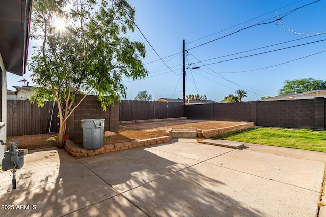 1644 W Mountain View Rd, Phoenix, AZ 85021 - fenced backyard featuring a patio area