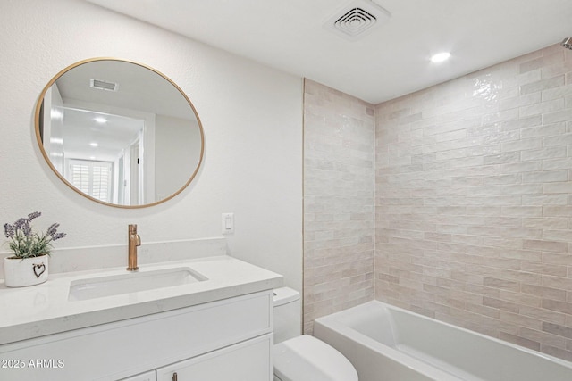 6629 N Majorca Way E, Phoenix, AZ 85016 - full bath featuring toilet, vanity, shower / tub combination, and recessed lighting