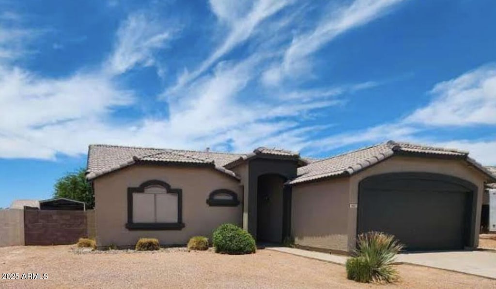 view of front facade with a garage