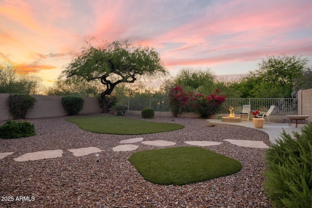 4462 E Dale Ln, Cave Creek, AZ 85331 - fenced backyard with a patio